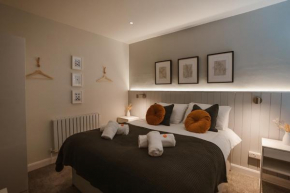 Blooms Apartment
